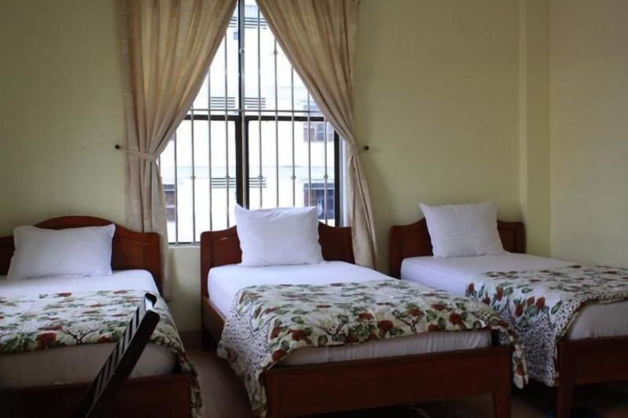Phong Lan Guesthouse Hué Extérieur photo