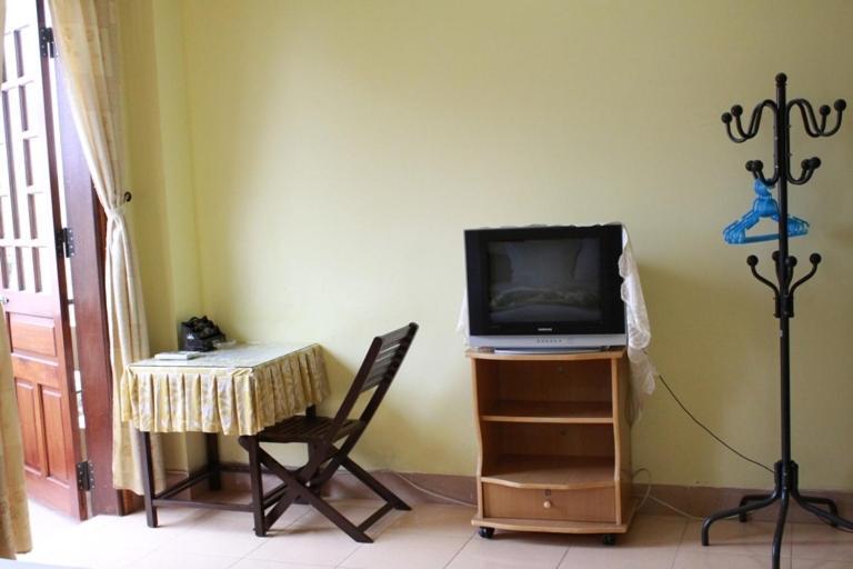 Phong Lan Guesthouse Hué Chambre photo